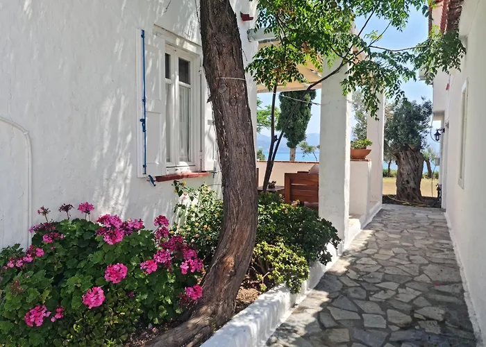Loukoulos\' Maisonette