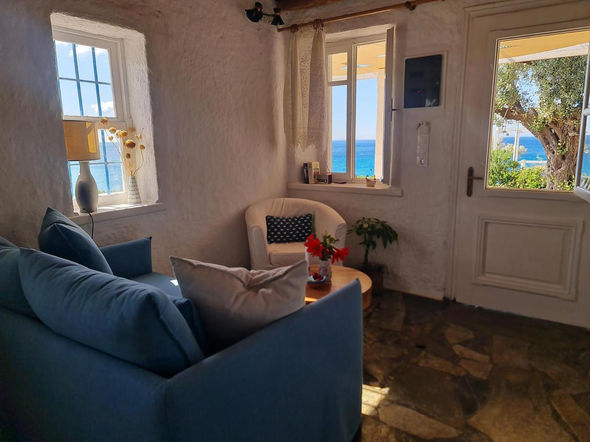 Loukoulos' Maisonette * Marathókampos